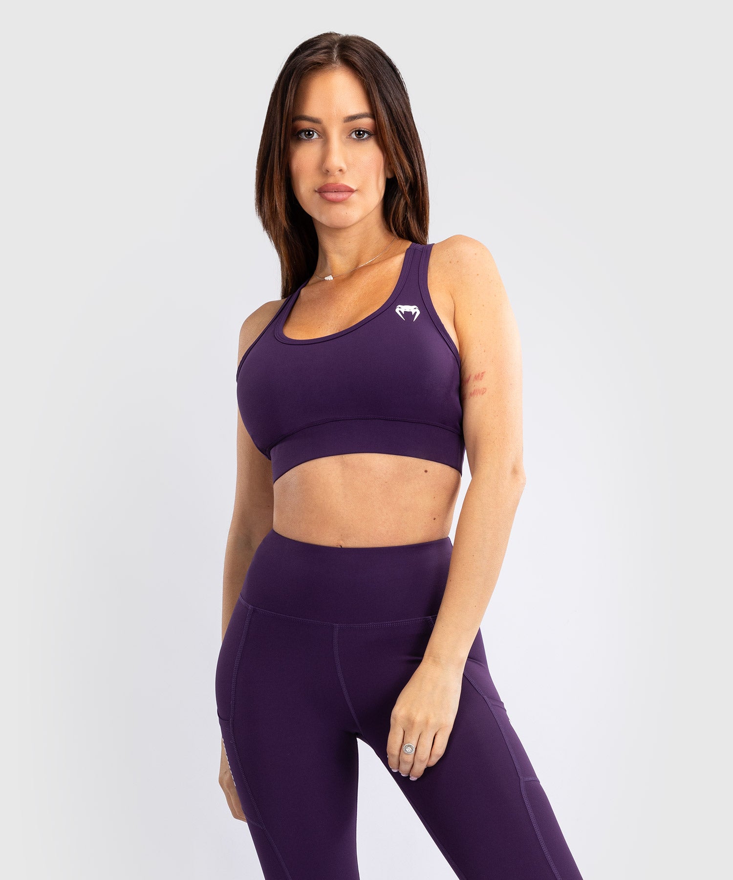 Brassière de Sport Venum Essential Medium Impact pour Femmes - Violet Intense